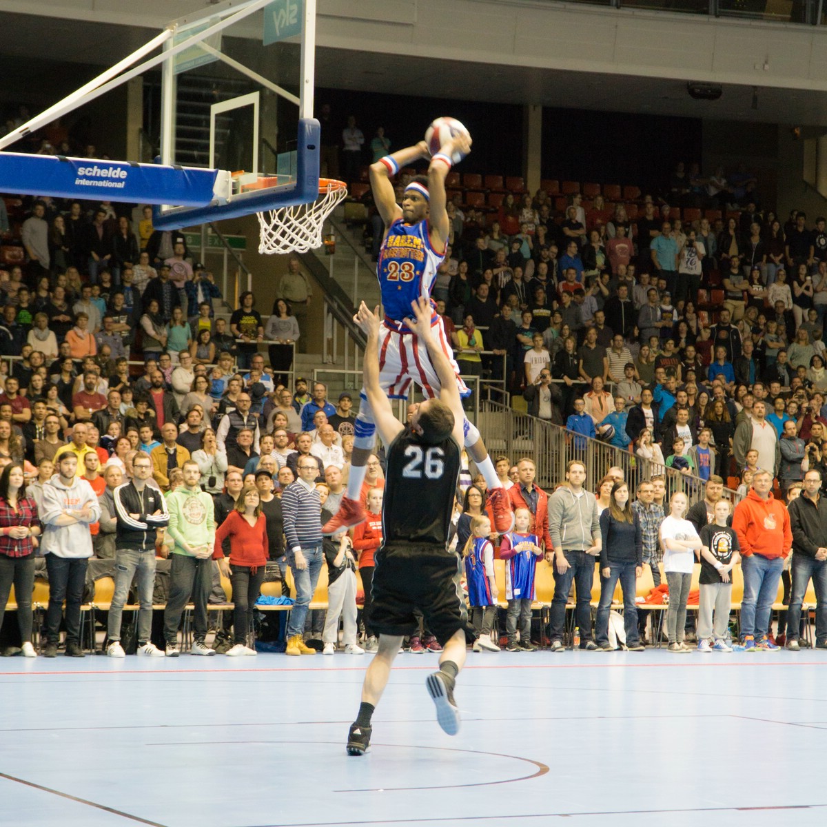 O Fotomagazin / Harlem Globetrotters in der TipsArena 2016